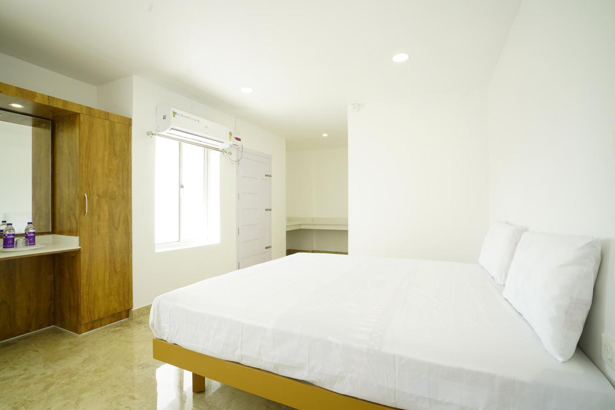 Quilon Residency Kundara Hotel Perumanseri Exterior foto